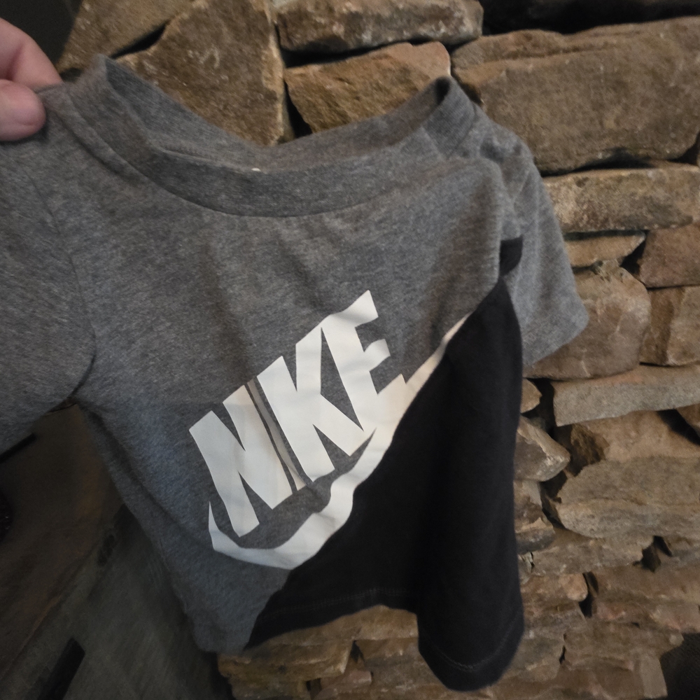 Nike Kids Two-Tone Gray and Black Tee